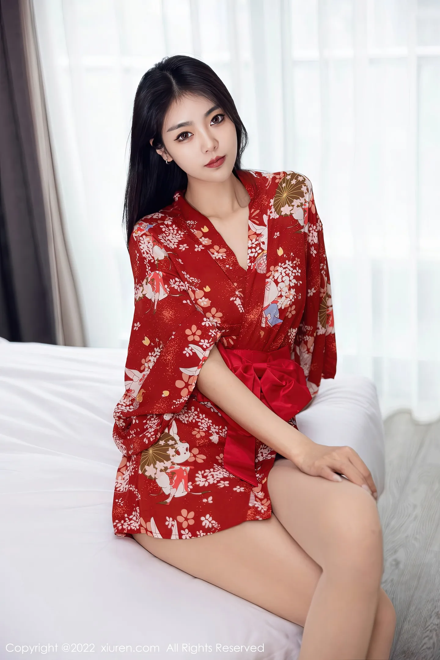 图片[6]-[XiuRen秀人网] VOL.5736 模特可乐Vicky红色图案服饰配超薄无内肉丝秀翘臀美腿诱惑写真53P-秀人网官方网站